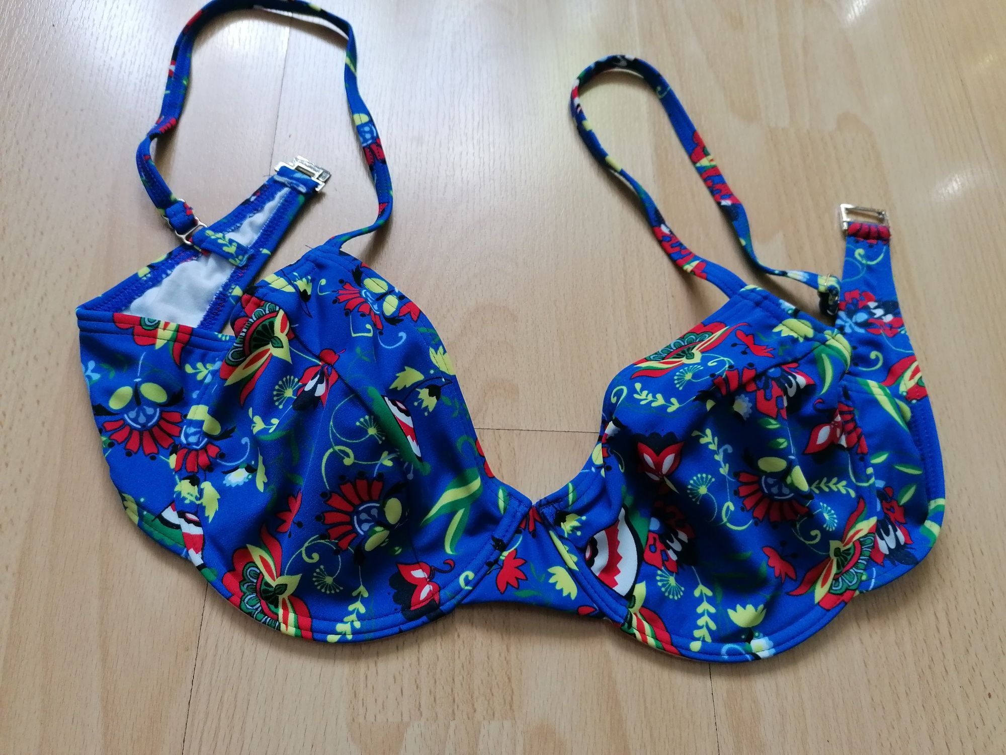 Biustonosz od bikini 42(80B) Nowy.