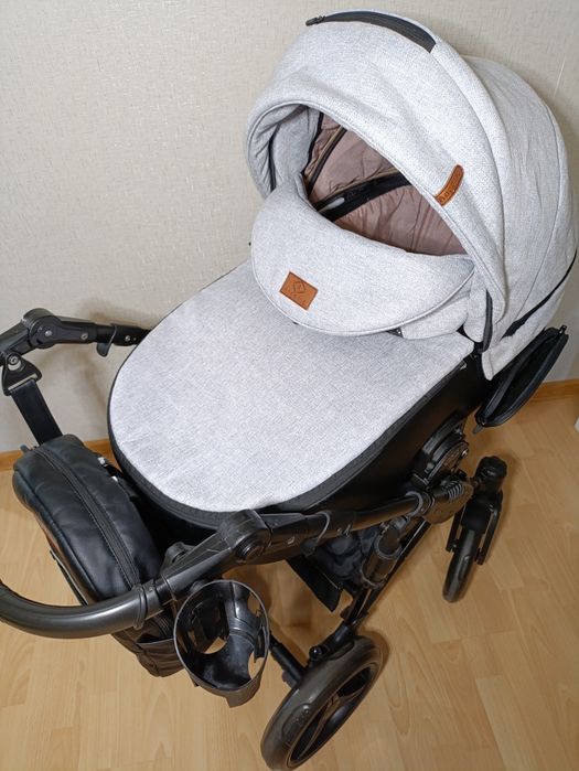 Продам коляску 2в1 angelina amica сірий колір люлька, прогулка