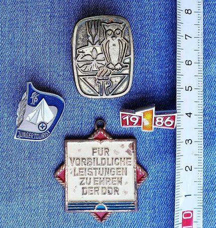 Набор нагрудных знаков детских и юношеских организаций ГДР, 20-й век