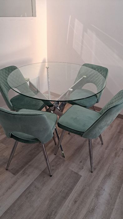 Vendo quatro cadeiras