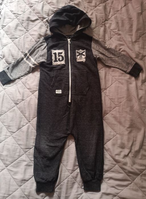 Next onesie z kapturem