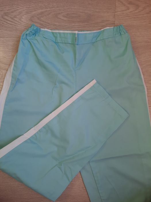 Медичний костюм жіночий