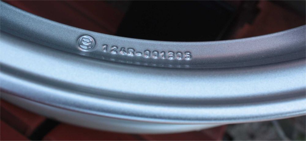 Nowe koła zimow PREMIUM Bridgestone LM005 18 5x114,3 Lexus NX IS UX RX