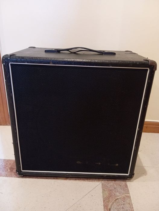 Vendo coluna 1x12 Harley Benton Celestion Vintage 30 G12