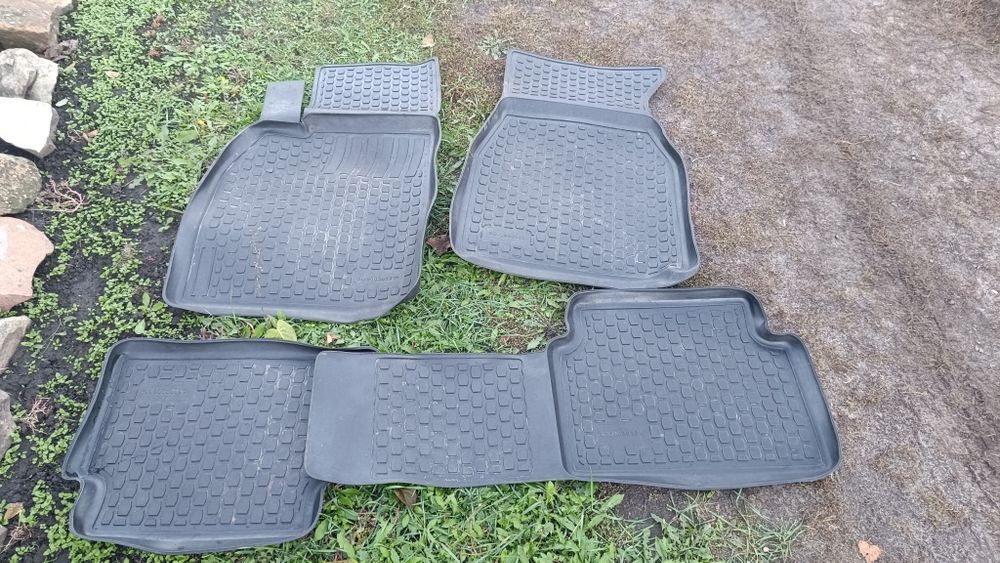 Коврик Рено Меган 2