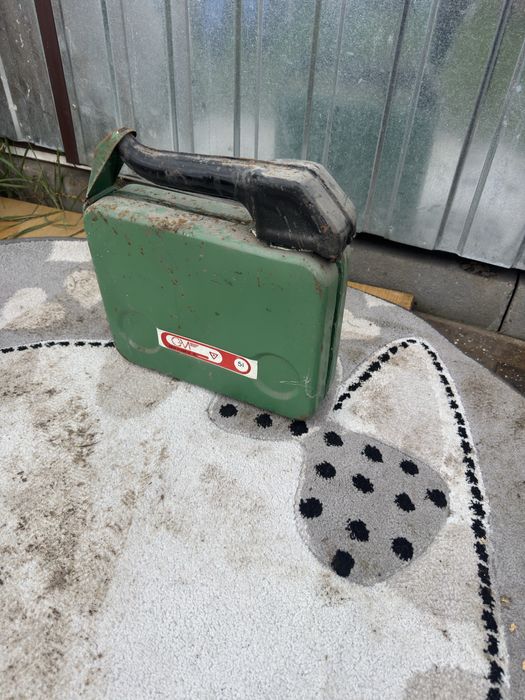 Kanister 5 litrów metalowy