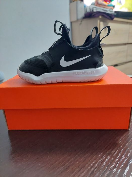 Buty NIKE Flex Runner