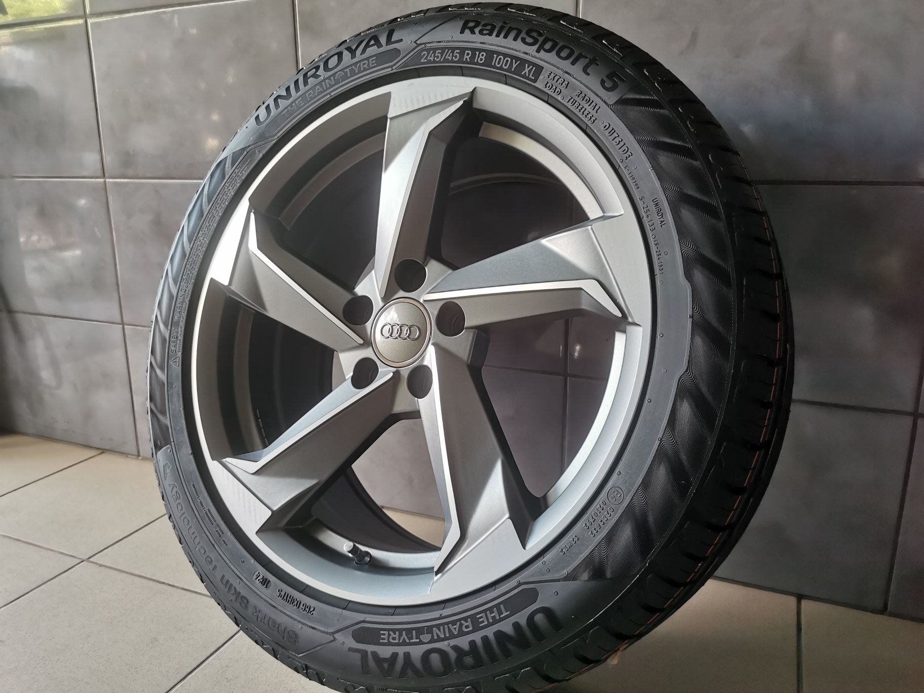 Koła letnie 245/45R18 Audi S-Line Allroad A4 A6 A3 A5 A7 Q3 Q5 C6 C7