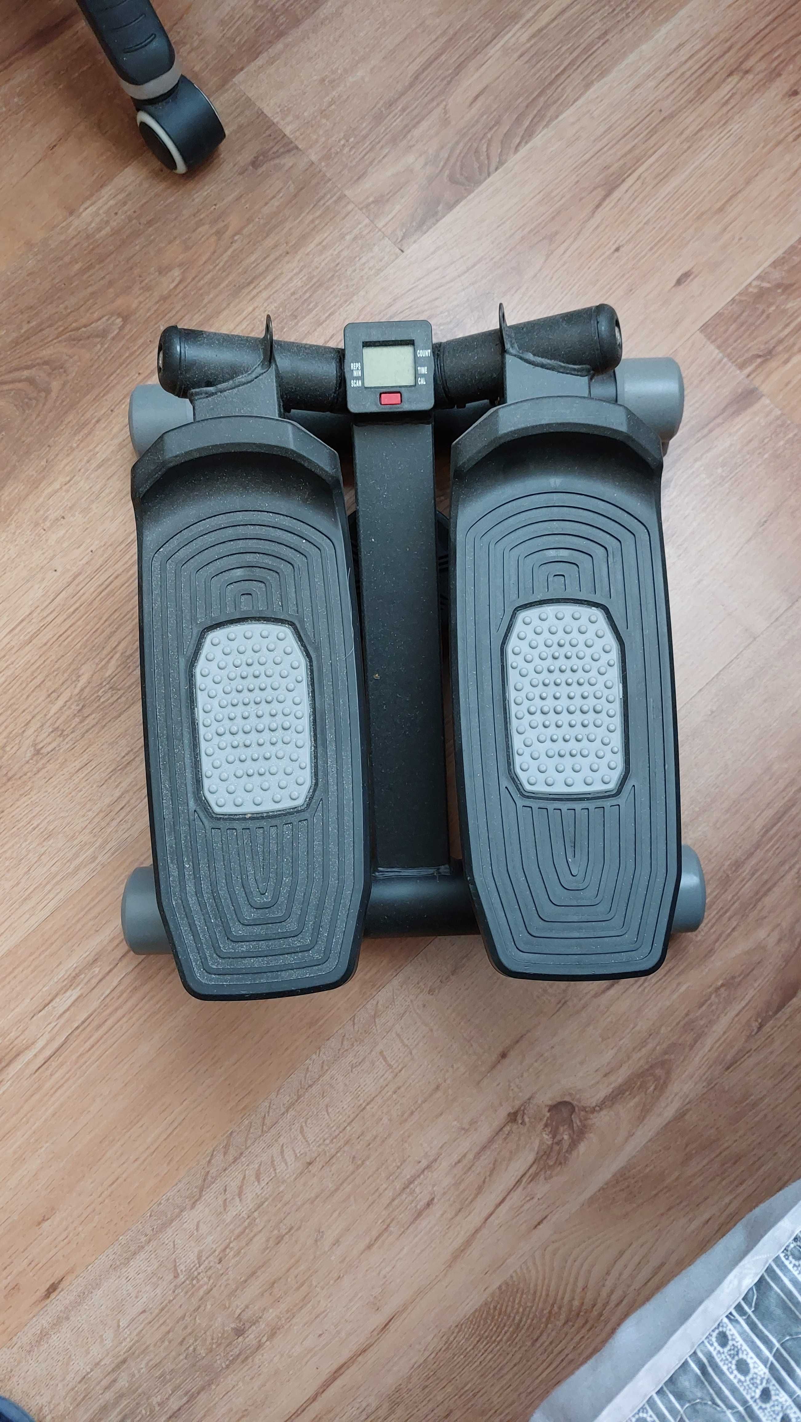 Stepper skrętny z wyświetlaczem