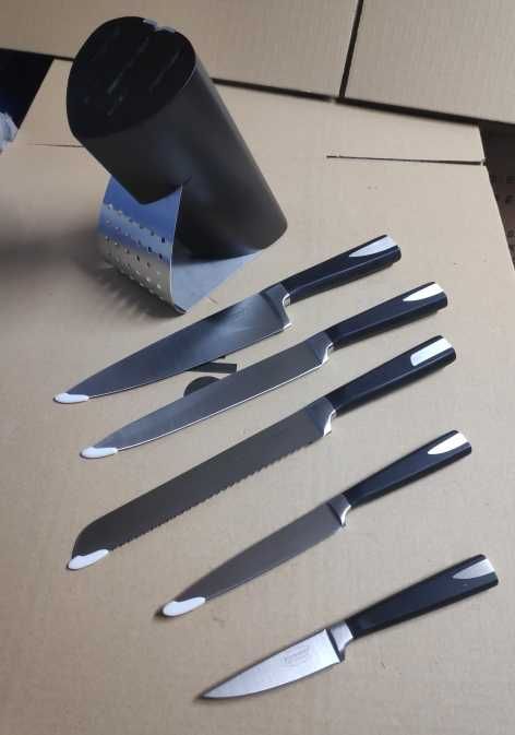 Komplet noży noże Bohmann w bloku drewnianym