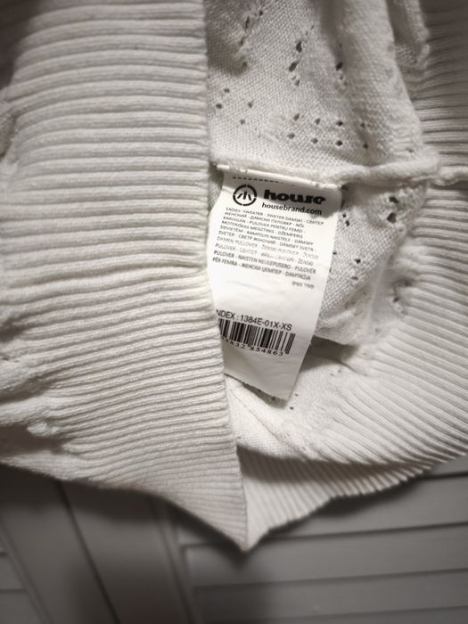 Elegancki biały sweterek XS dla kobiety lub dziewczyny