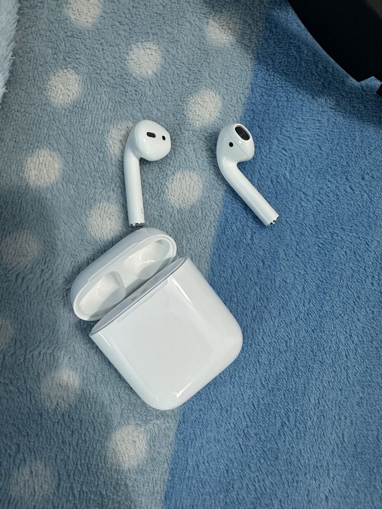 Apple Airpods (como novos)