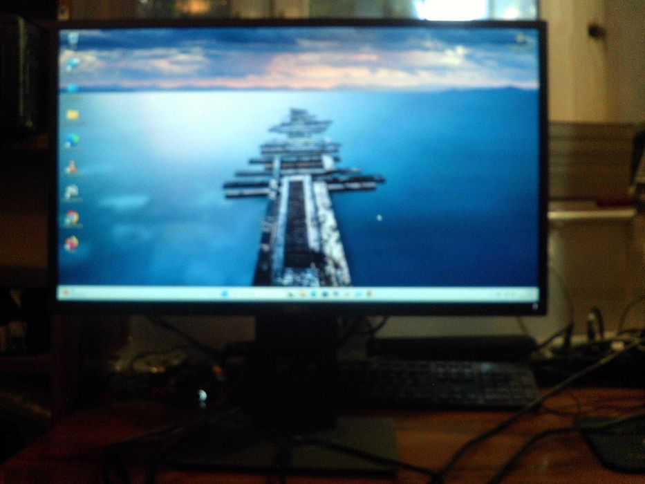 Monitor Dell P2310H 23" Full HD Pivot  DVI DP HDMI VGA hub USB 2.00