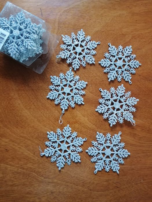 Conjunto de 18 estrelas de Natal prateadas