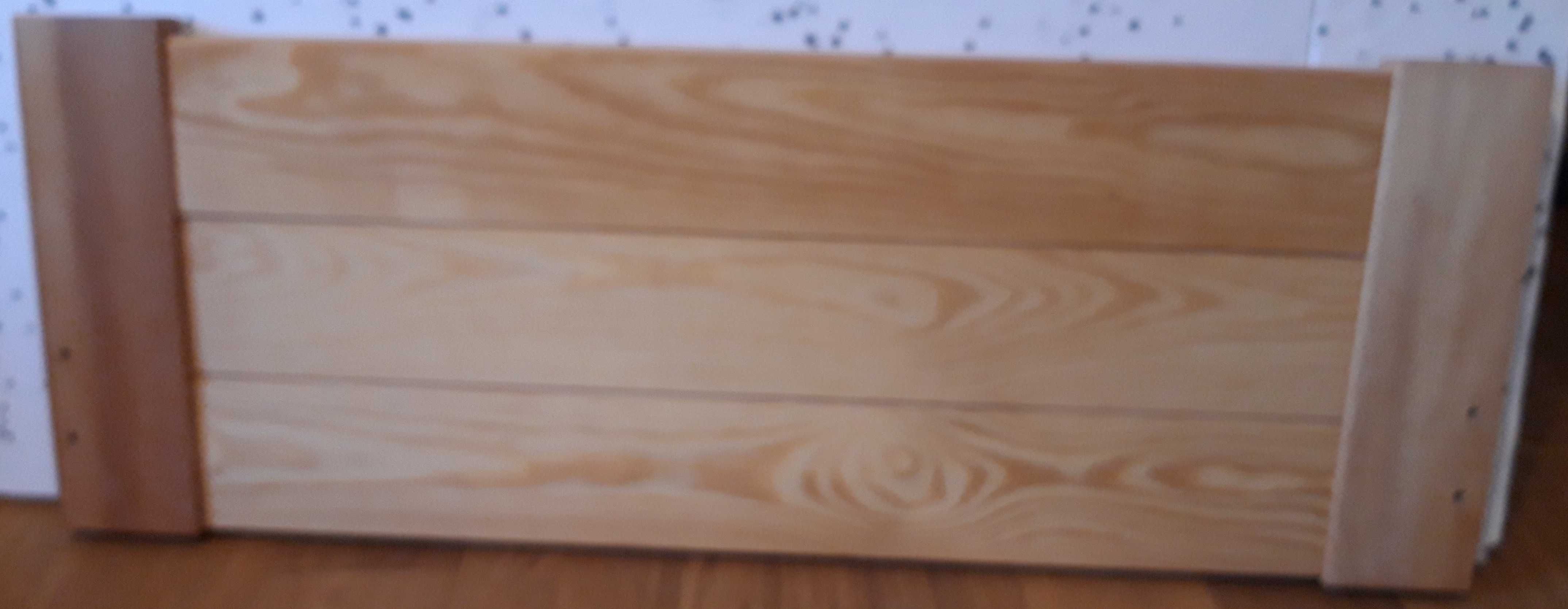 łóżko (elementy drewniane : zagłówek/szczyt i zanóżek/szczyt)