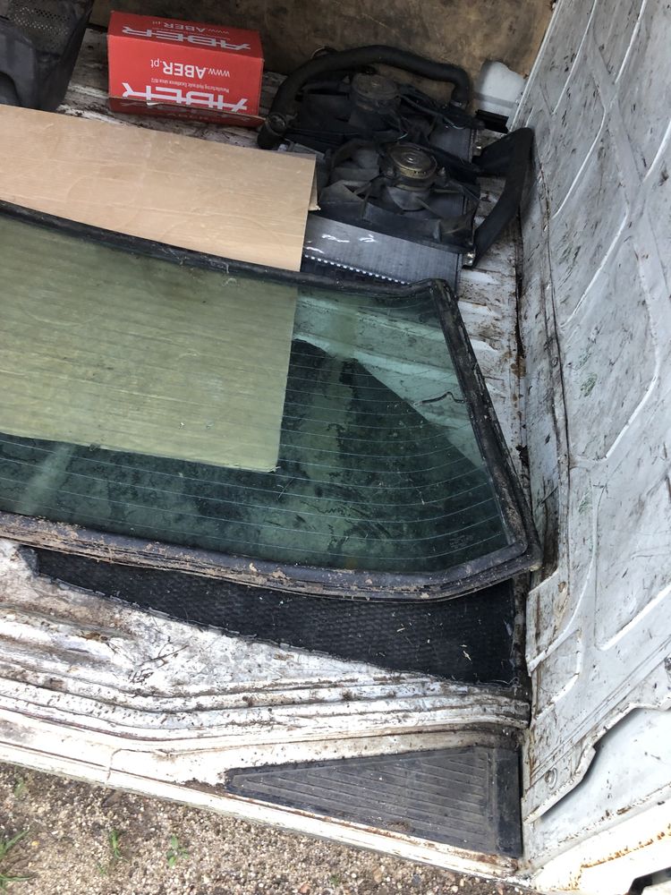 oculo traseiro mercedes 190