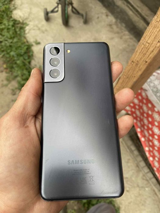 Срочно Samsung S21 8/128