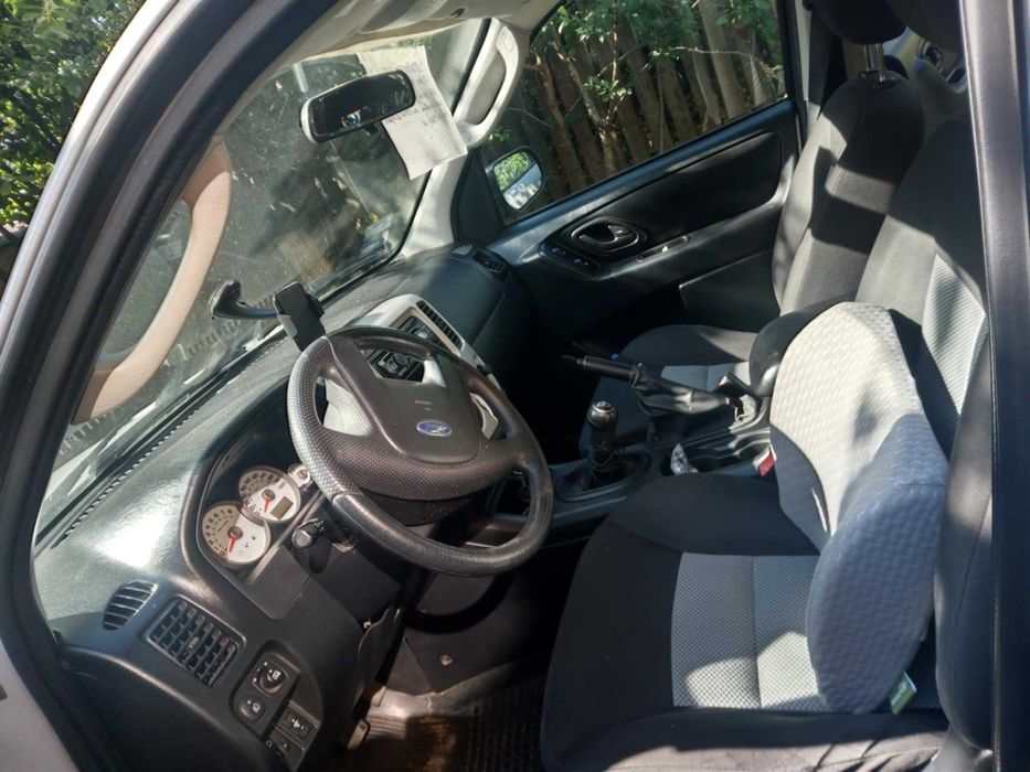 Auto w teren i na szosę 4x4 ze Szwajcarii użytkuję 6 lat jako 2 wlaśc.