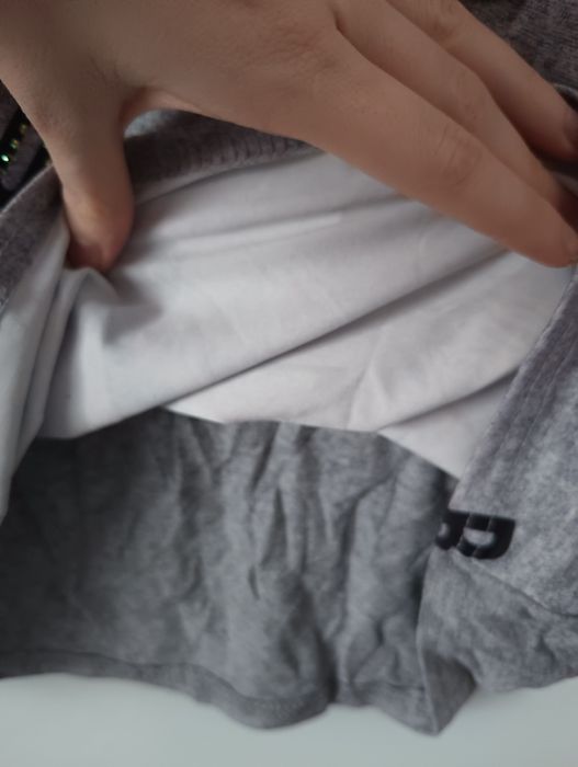 Nowa koszulka szara z nadrukiem perfumy plus size do 140 biust M /L