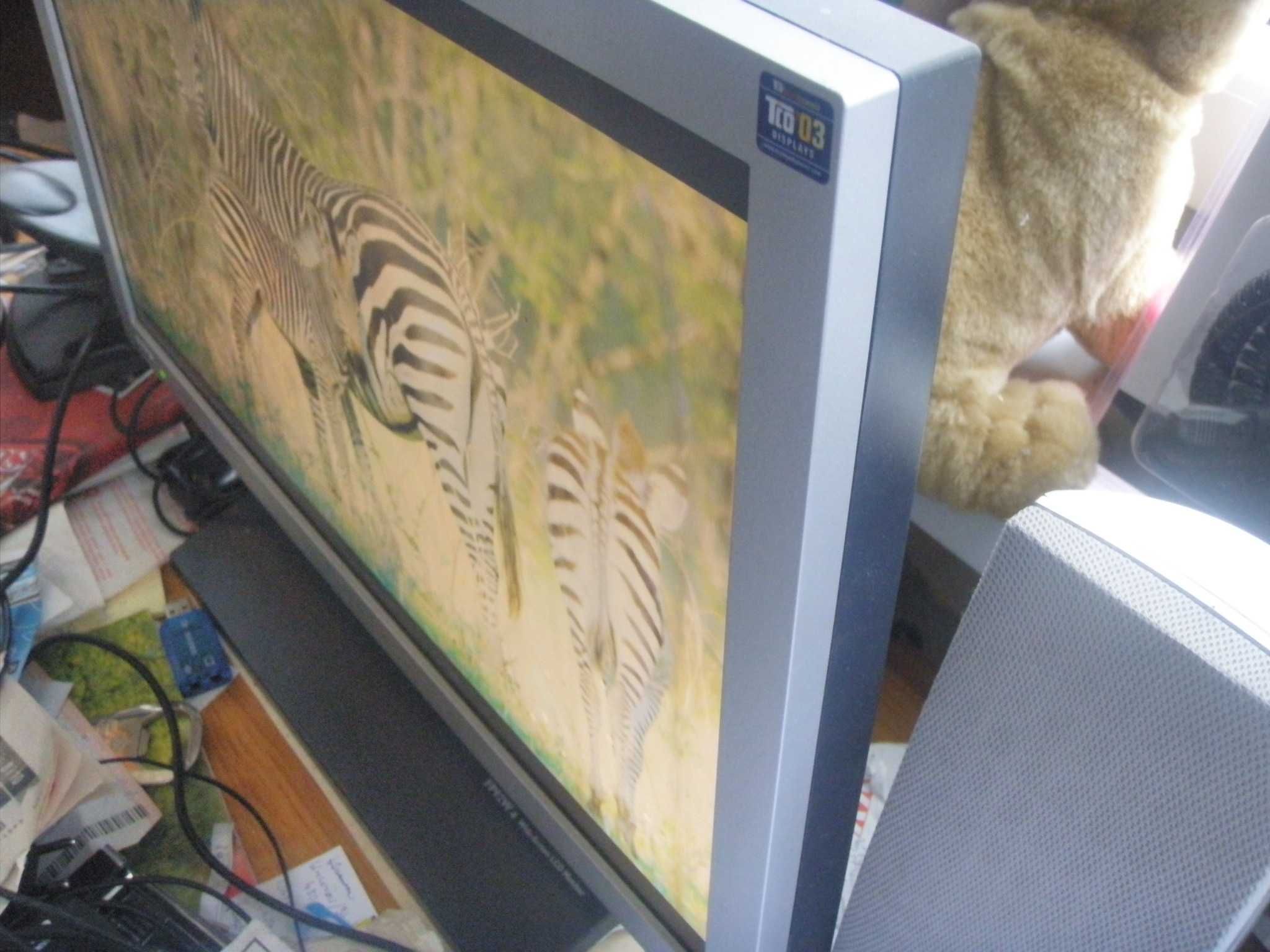 Monitor BENQ 19" Tco 03 Displeys ładne kolory stan bdb
