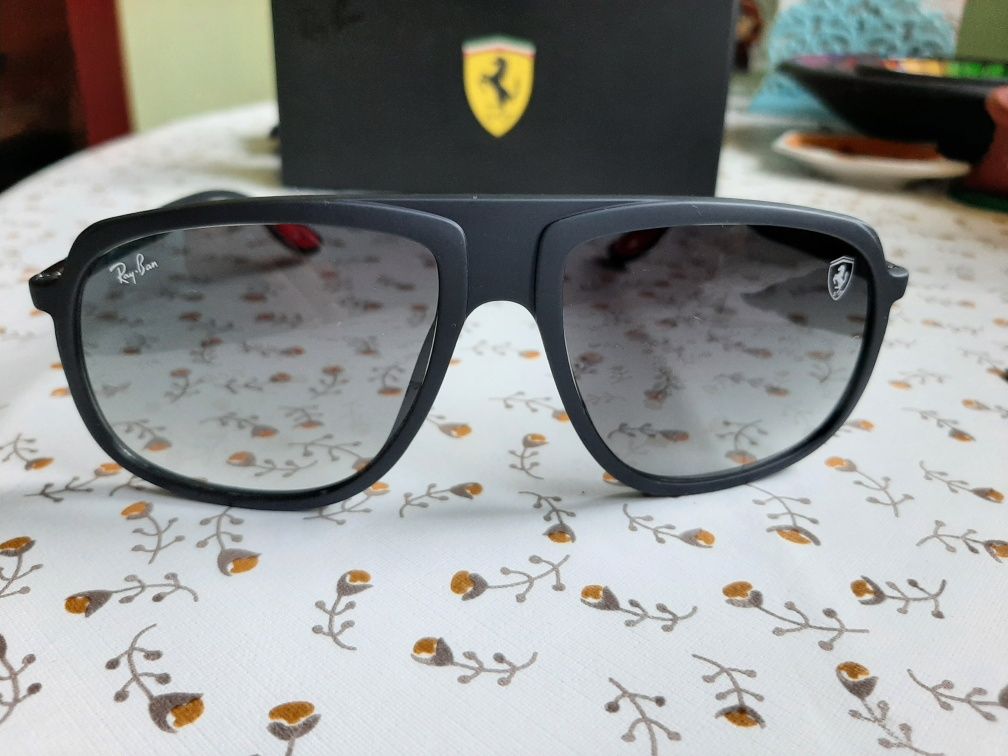 Окуляри, очки Ray Ban Scuderia Ferrari Collection RB4308M F602/71 64-1