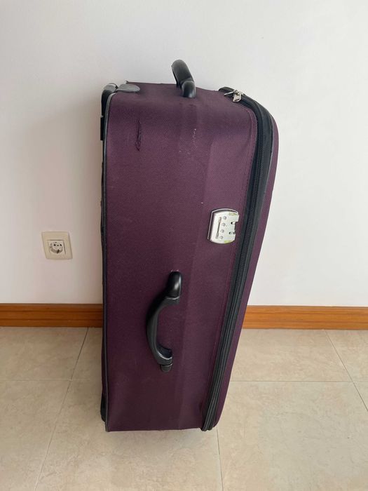 Mala de Viagem Grande e com Trolley