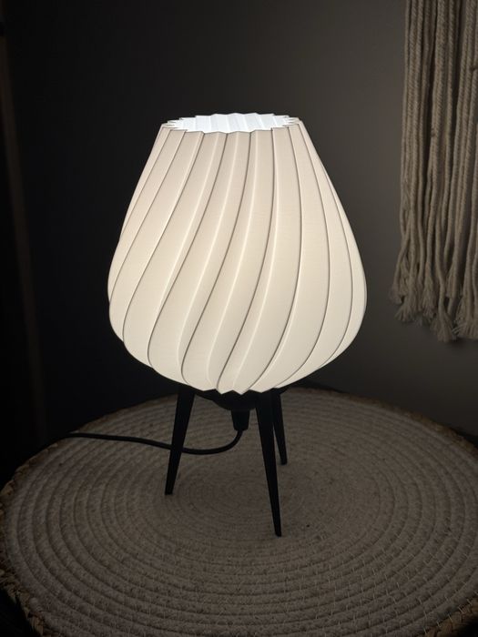 Lampka nocna ciekawy design