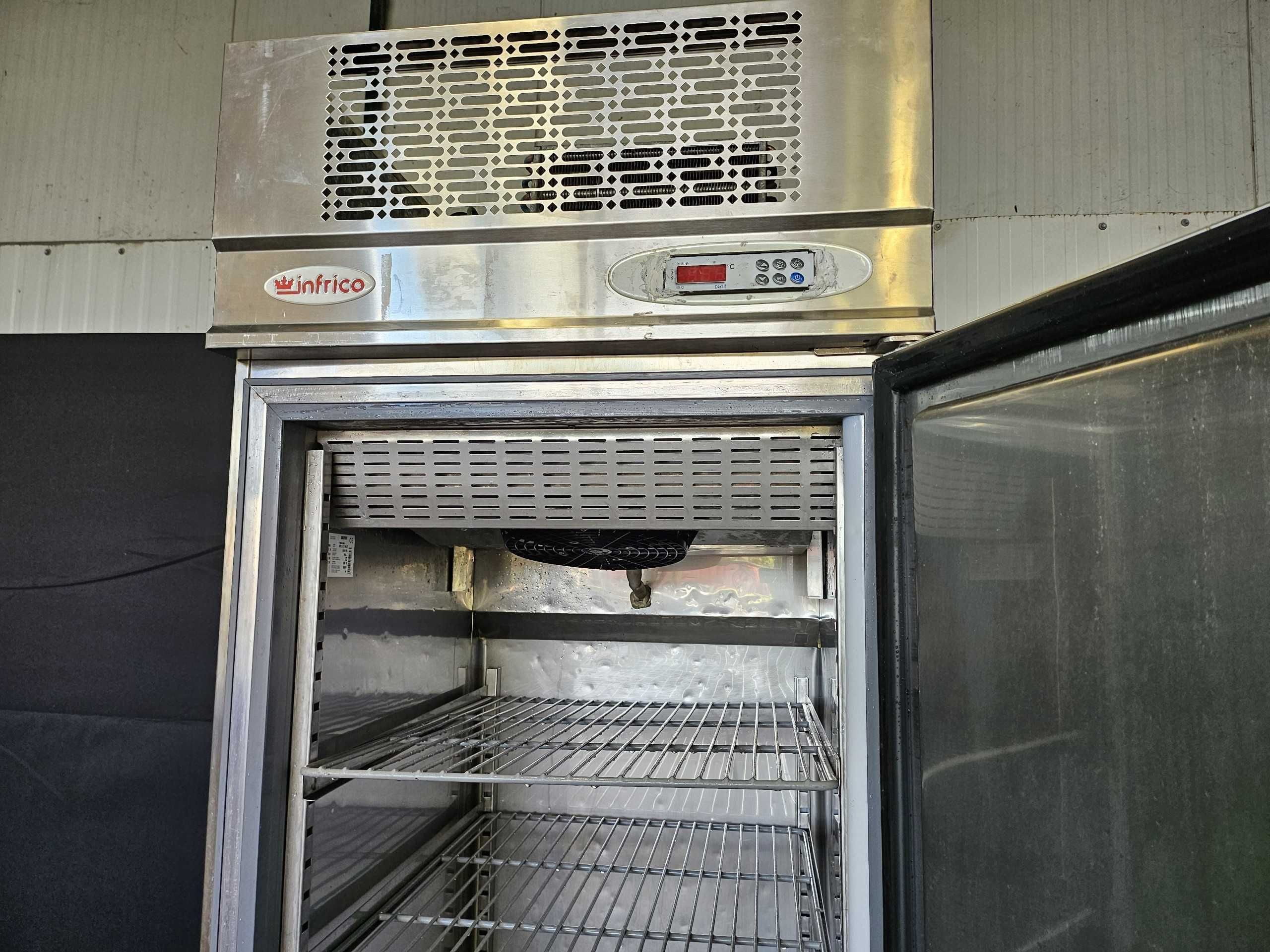 Congelador vertical em inox