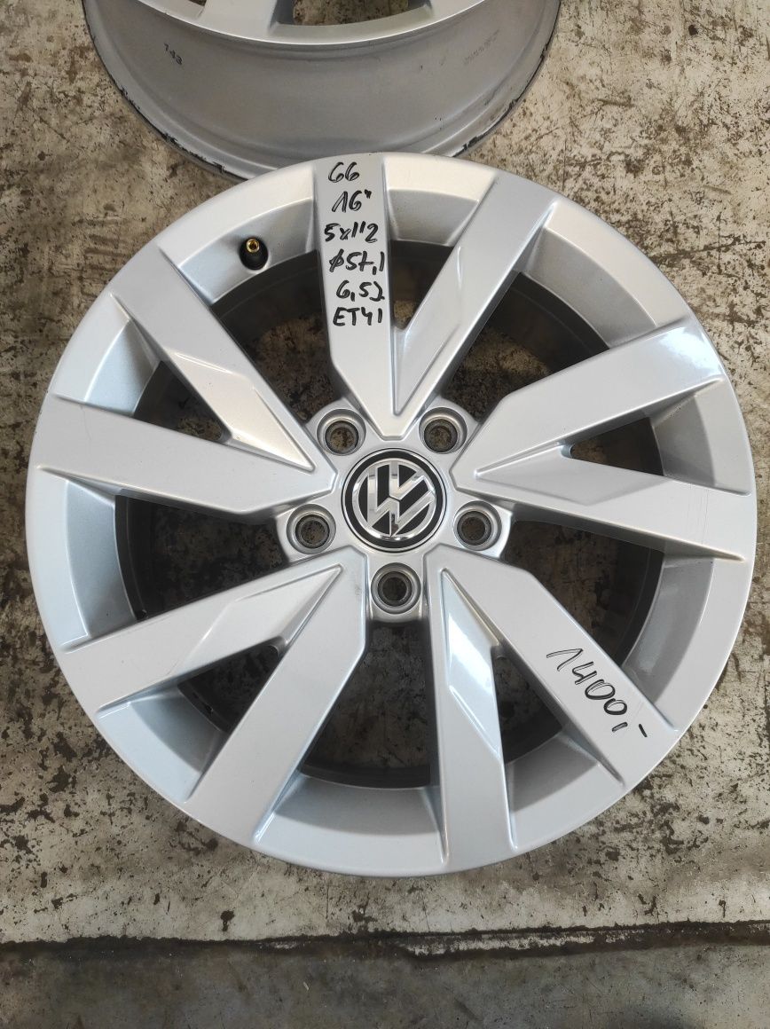 66 Felgi aluminiowe ORYGINAŁ VW Volkswagen R 16 5x112 Bardzo Ładne