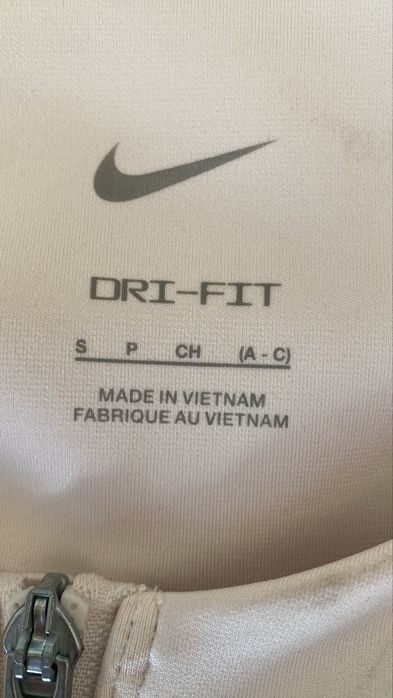 Top de desporto Nike tamanho S