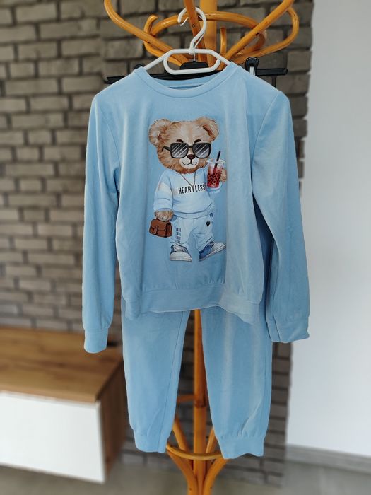 Welurowy dres dziewczęcy miś 158