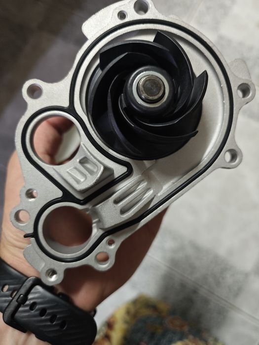bomba de água BMW