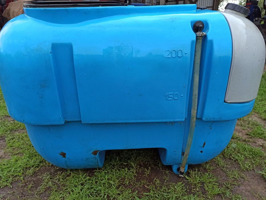 Продам бочку для оприскувача