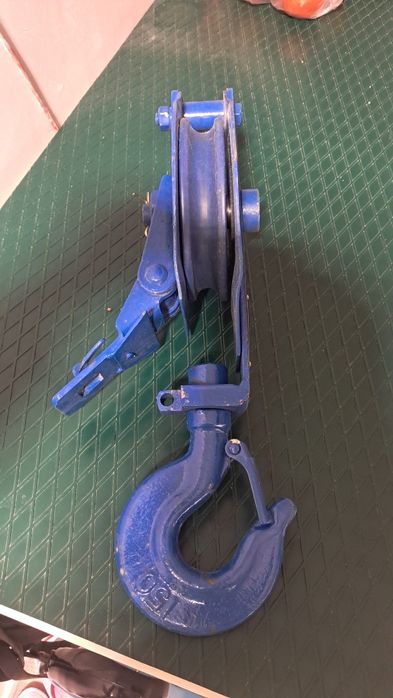 Zblocze z hakiem 2 t