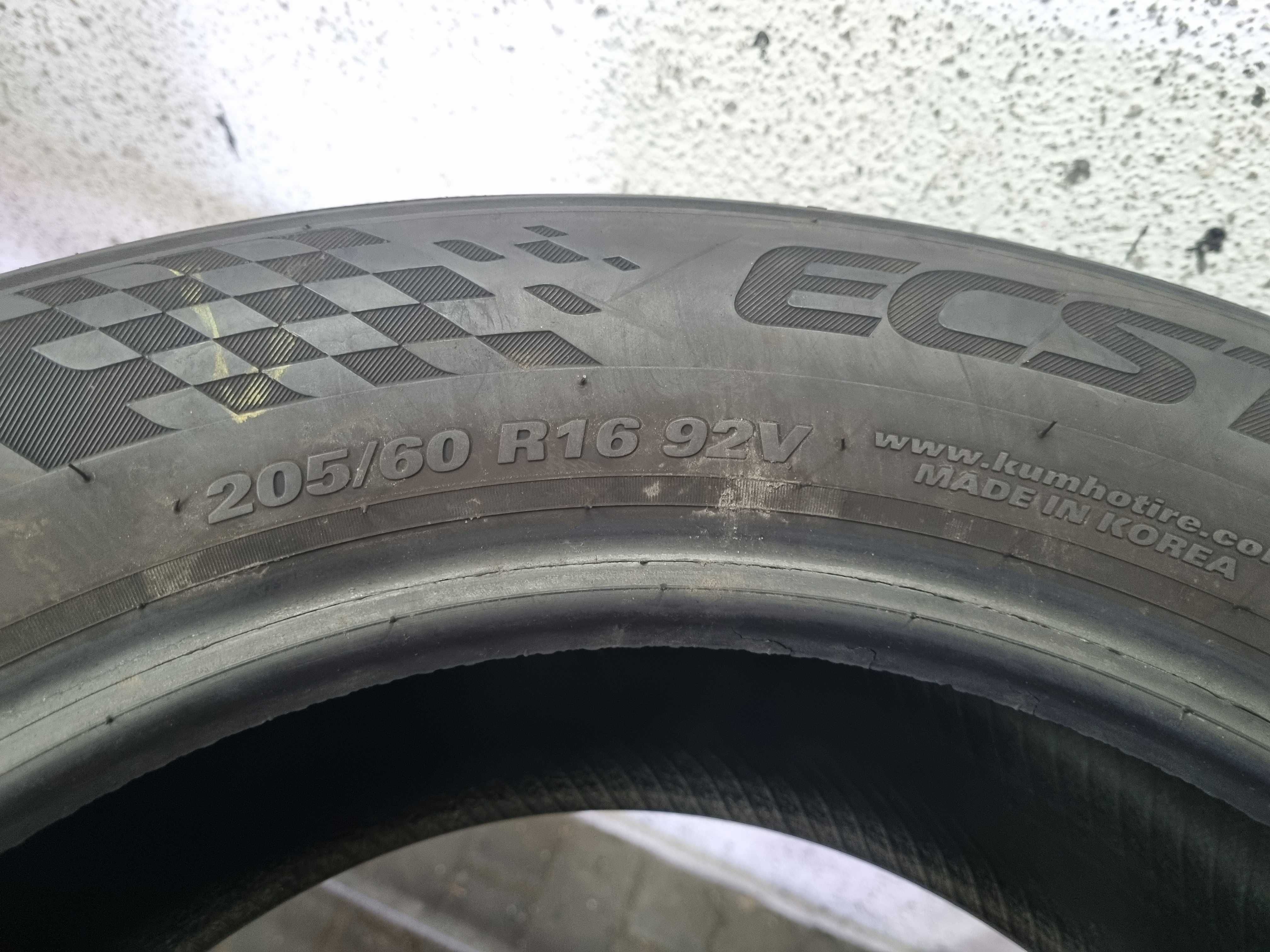 205/60/16 92V Kumho Ecsta PS 71 Dot.4821R