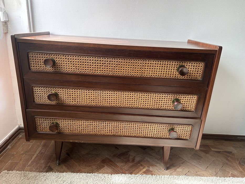 Comoda em madeira maciça 110x49x87