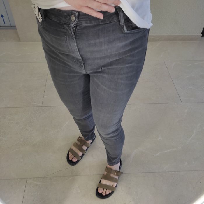 Джинси trf sculp з високою посадкою зара zara 46