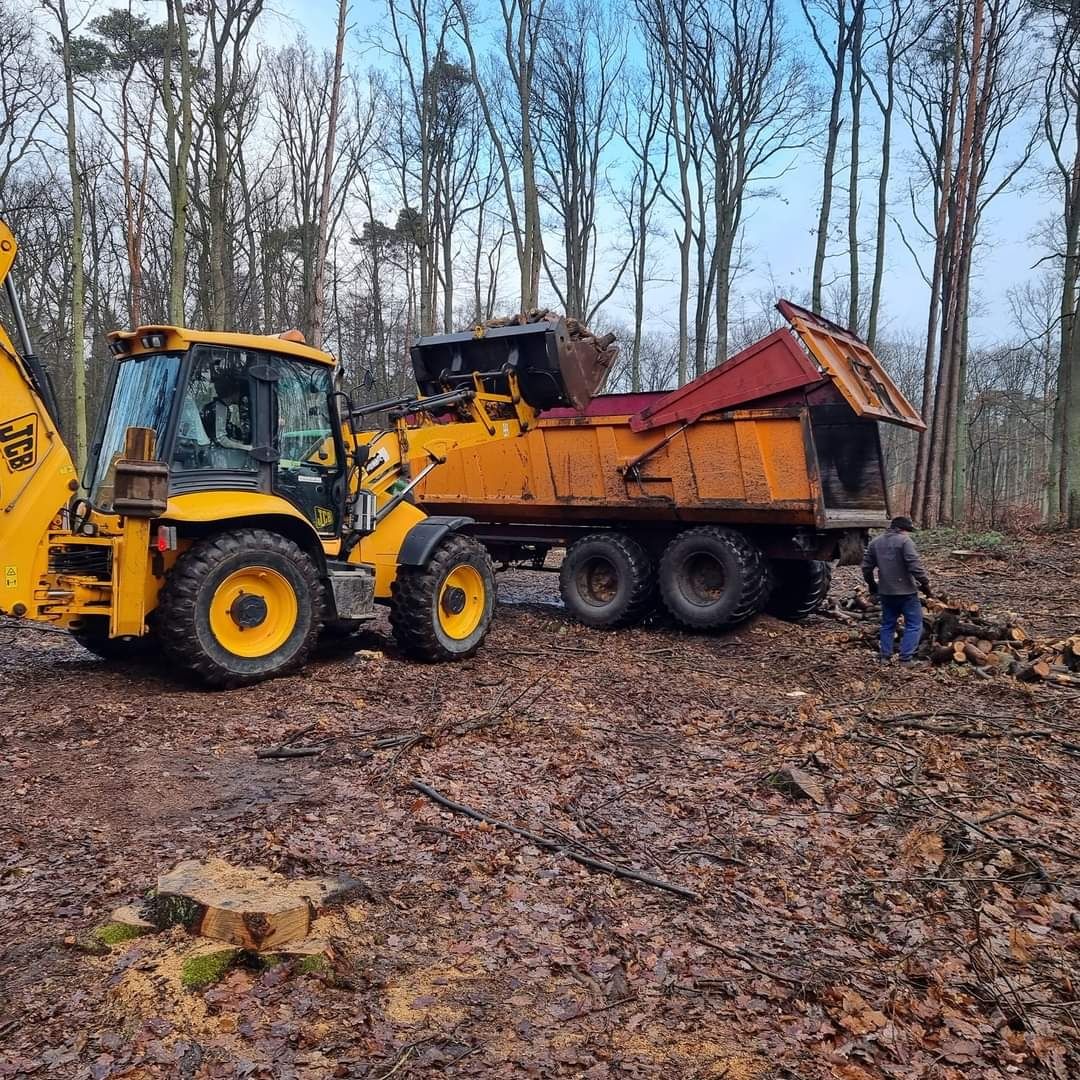 Usługi Koparko Ładowarka Koparka Roboty Ziemne Wykopy Transport 20 TON