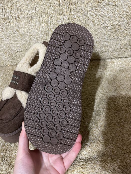 Шоколадні угги 36 розмір,устілка 22 см,трендовий колір,угги маломірки