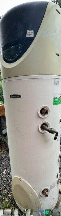 Pompa ciepła   Ariston HPWH 250 – pompa ciepła z zasobnikiem 250L