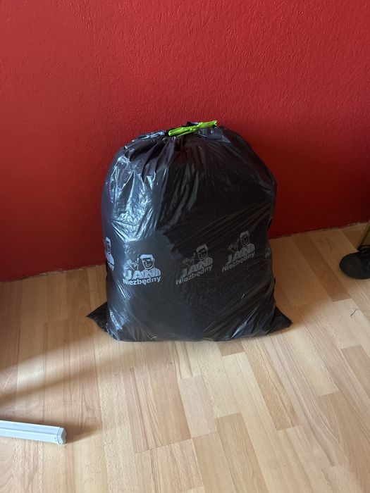 Worek ubrań damskich w dobrym stanie