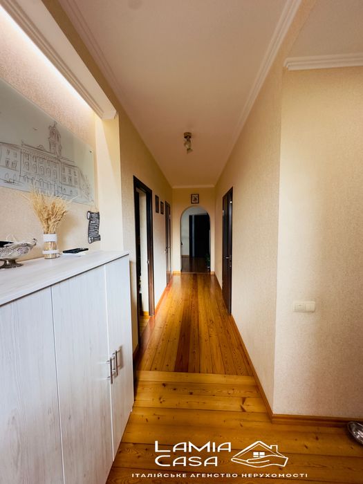 Продаж 3 кімнатноі квартири 167 м кв ближня роша