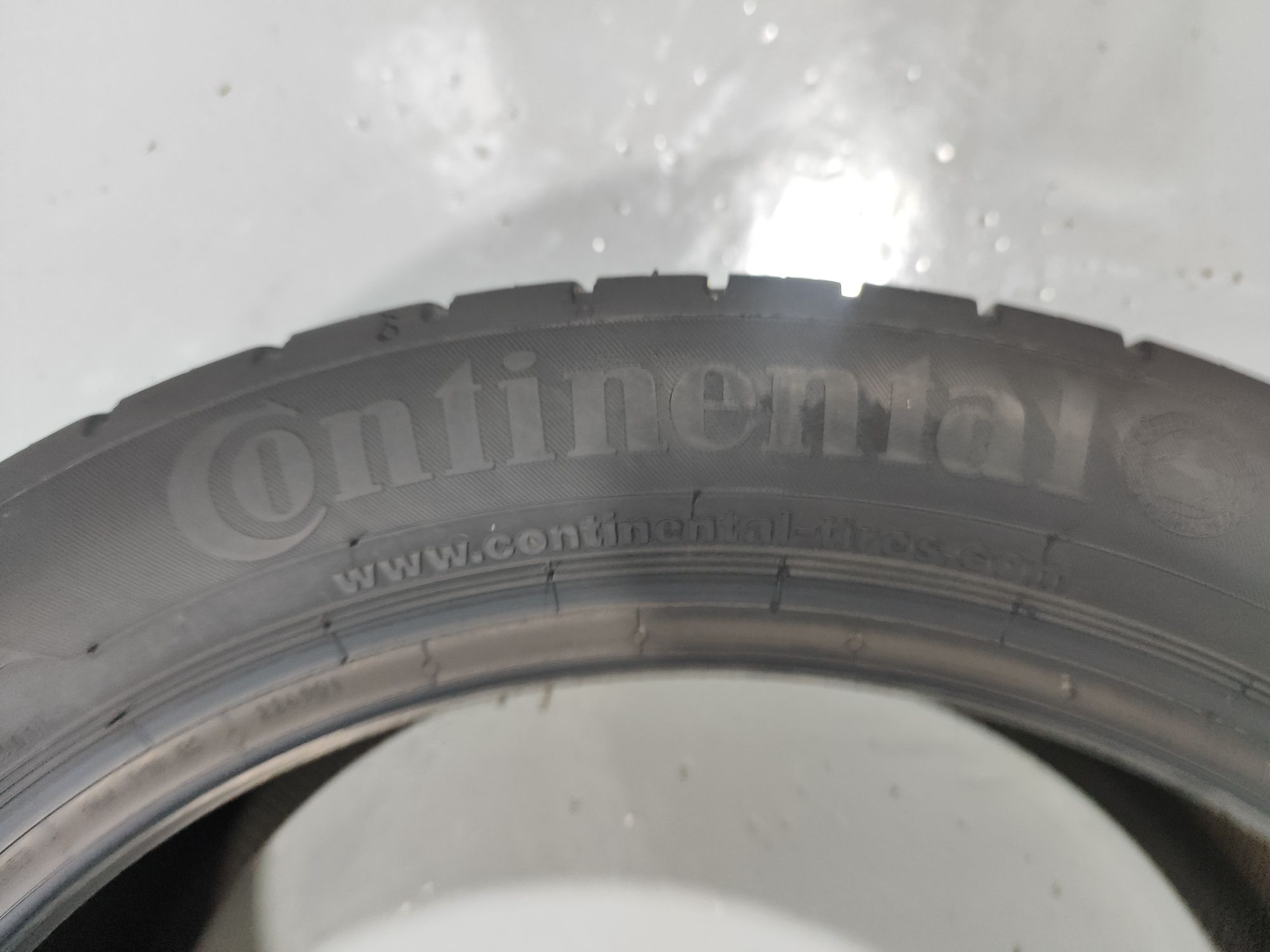 2 pneus semi novos 205-45R16 Continental - Oferta dos portes