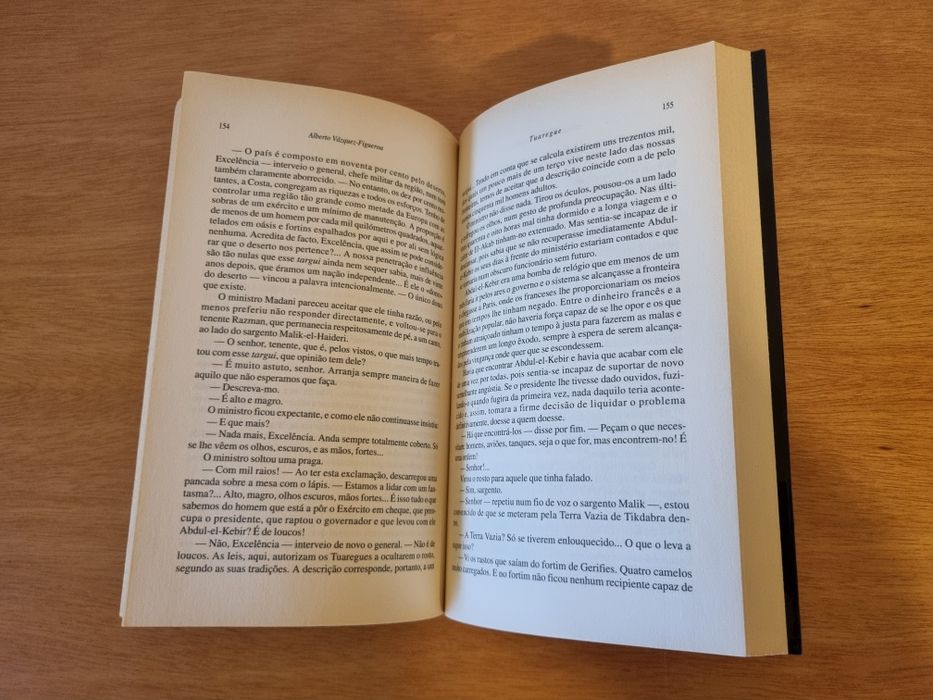 Livro "Tuaregue" de Alberto Vasquez Figueiroa