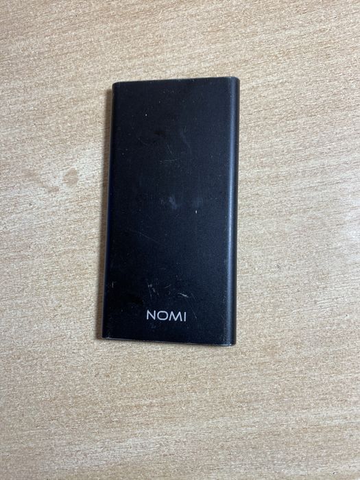 Павер банк NOMI.