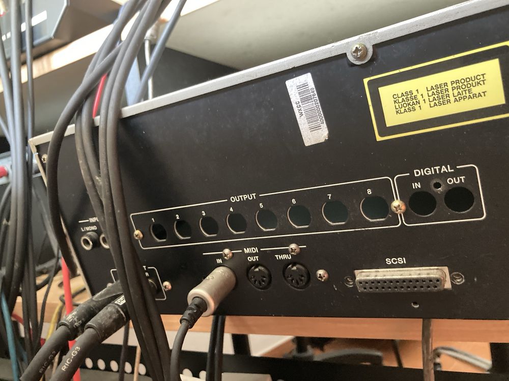 Akai Cd 3000XL para reparar