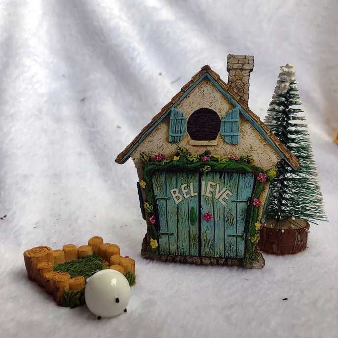 Miniaturowe figurki drzwi dom elfa 2 szt