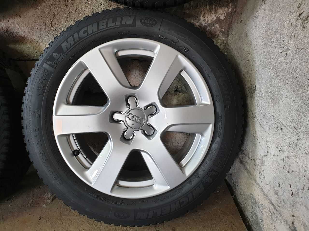 Felgi aluminiowe Audi R17 5x112 7,5JX17H2 ET 37 centr 66,6mm