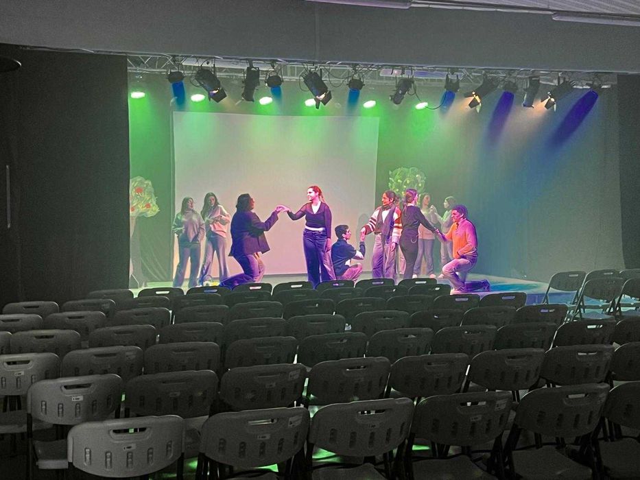 Aluguer Som,Luz,LEDWall-Produção de Eventos Plano Analógico Produções