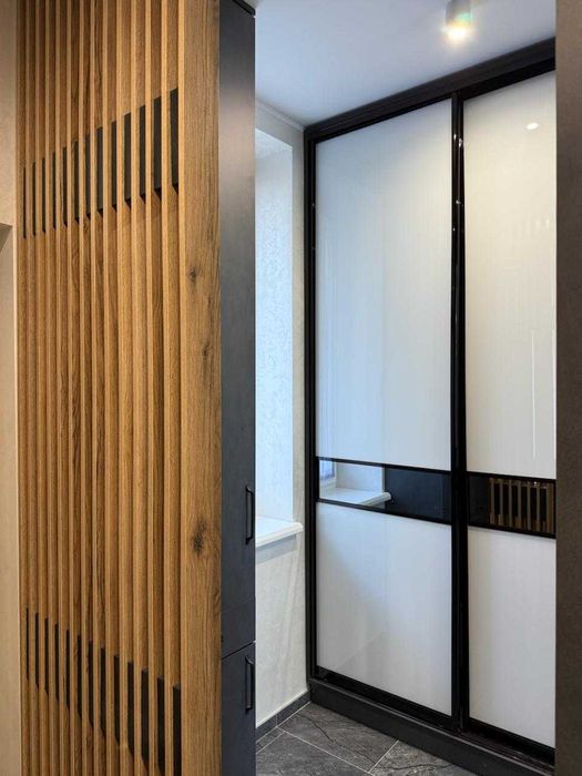 Продам чудовий котедж біля Покровського собору